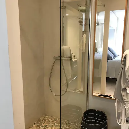 Aparthotel Piscine Centre *
